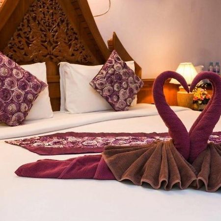 Patong Beach Bed And Breakfast ภายนอก รูปภาพ