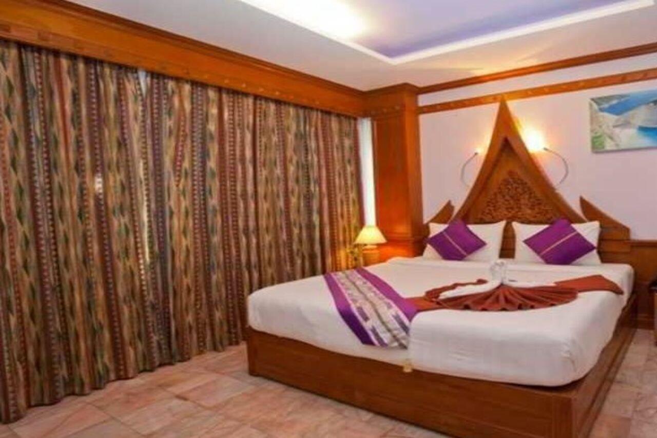 Patong Beach Bed And Breakfast ภายนอก รูปภาพ