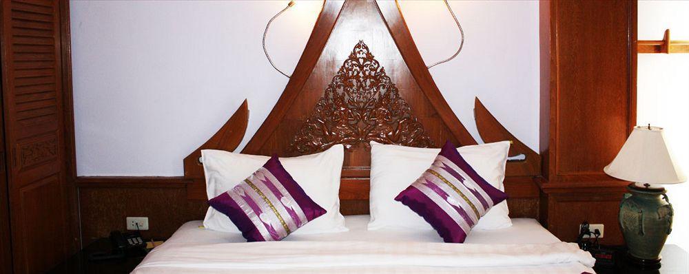Patong Beach Bed And Breakfast ภายนอก รูปภาพ