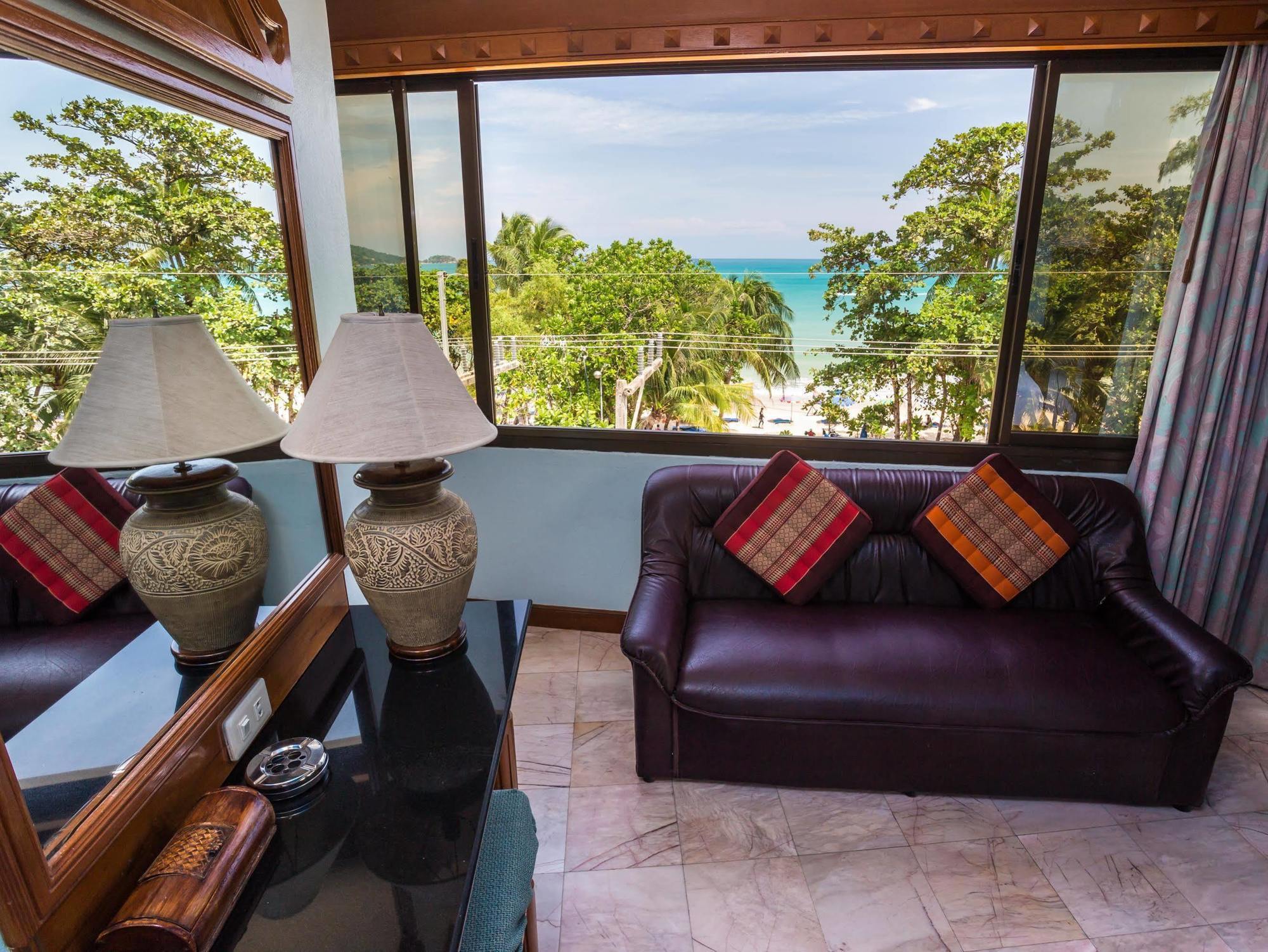 Patong Beach Bed And Breakfast ภายนอก รูปภาพ